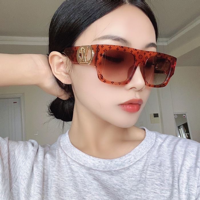 Louis Vuitton Sunglasses Top Quality LVS00015